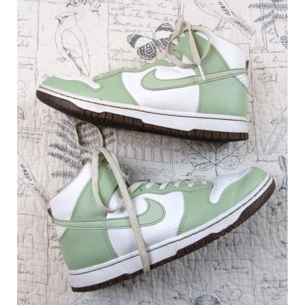 Nike Dunk High SE Inspected By Swoosh Honeydew Men's 9.5 shoes DQ7680-300 - Picture 1 of 6
